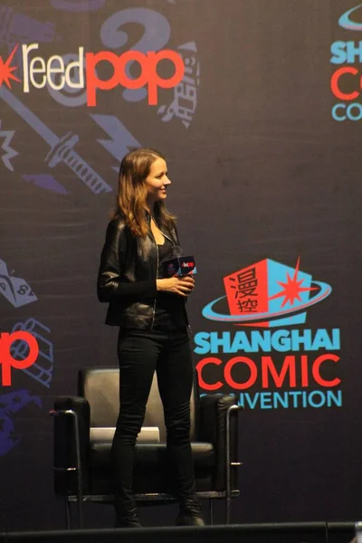 Amerikanska Skådespelerskan Amy Acker Sköter Fläkt Möteshändelse 2016 Shanghai Comic — Stockfoto