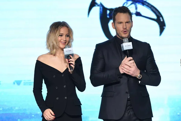 Actrice Américaine Jennifer Lawrence Gauche Acteur Chris Pratt Assistent Une — Photo