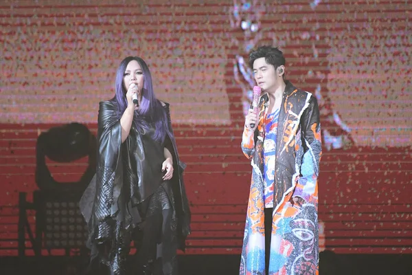 Los Cantantes Taiwaneses Jay Chou Derecha Mei Realizan Último Concierto — Foto de Stock