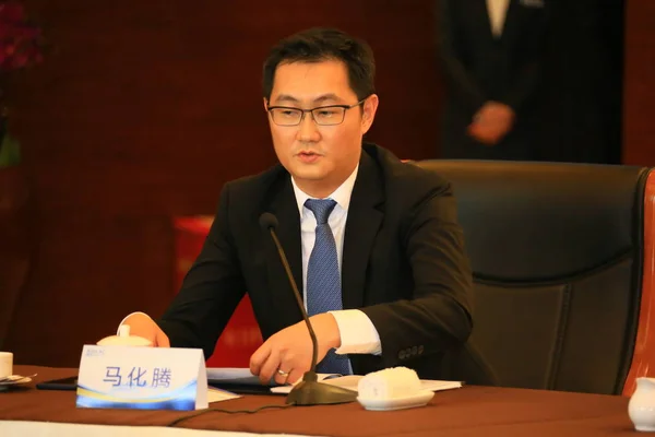 Pony Huateng Presidente Ceo Tencent Holdings Ltd Asiste Primera Reunión —  Fotos de Stock