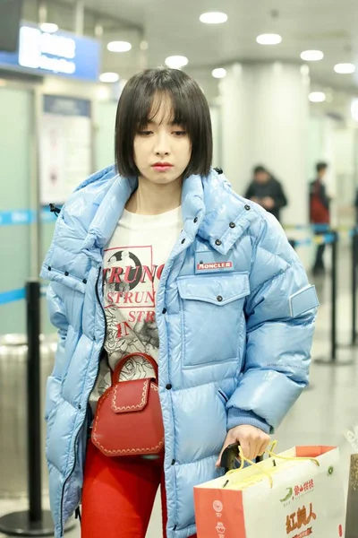 Chinese Actress Victoria Song Song Qian Arrives Beijing Capital International — Stock Photo, Image