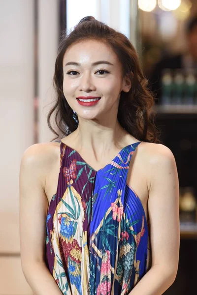 Atriz Chinesa Jinyan Participa Evento Promocional Para Salvatore Ferragamo Xangai — Fotografia de Stock