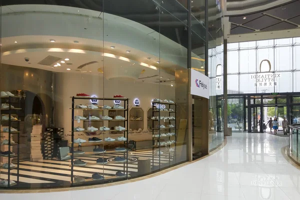 Vista Una Tienda Feiyue Zapatilla China Producida Shanghai Desde Década —  Fotos de Stock