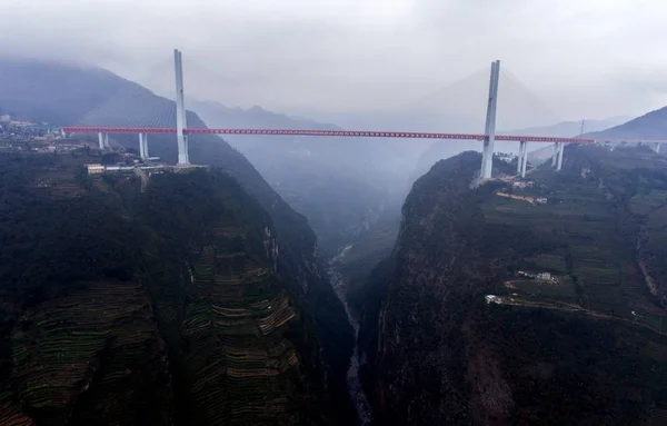 Γενική Άποψη Της Γέφυρας Beipanjiang Της Υψηλότερης Γέφυρας Στον Κόσμο — Φωτογραφία Αρχείου