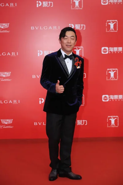 中国演员黄波在为2017年6月25日在中国上海举行的第20届上海国际电影节闭幕式上登上红地毯 — 图库照片