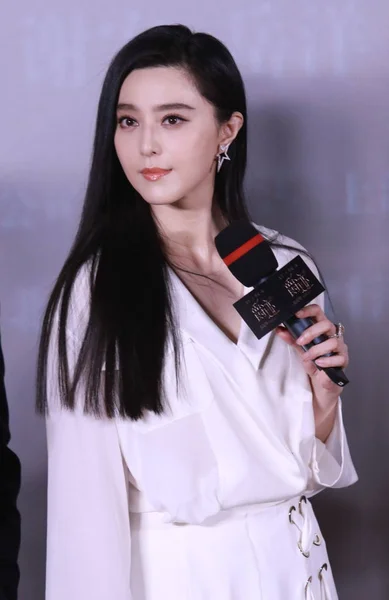 中国女演员范冰冰出席2016年9月1日在中国北京举行的电影 王龄传奇 的新闻发布会 — 图库照片