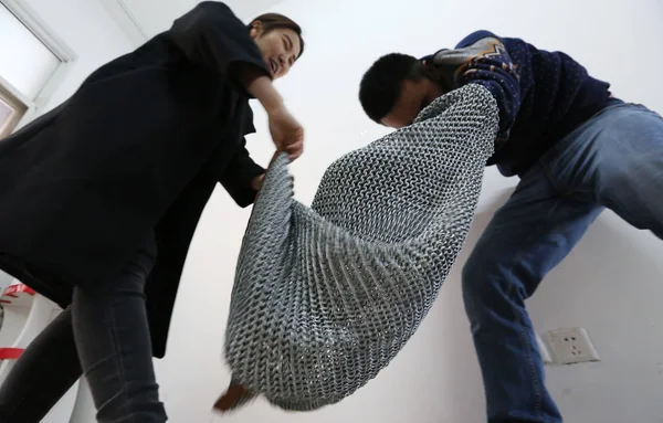 Çinli Öğrenci Hasimu Sağ Kentinde Xidian Üniversitesi Nde Yurt Odasında — Stok fotoğraf