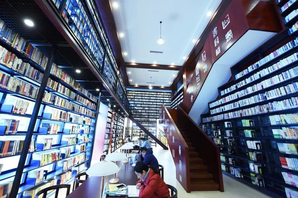 Vista Interior Biblioteca Pública Estilo Harry Potter Distrito Gongshu Ciudad —  Fotos de Stock