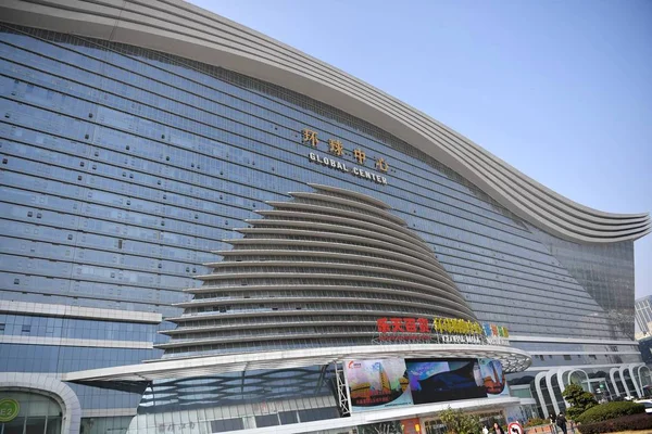 Pohled Globální Centrum Nového Století Největší Freestojící Budovu Světě Čchenengdu — Stock fotografie