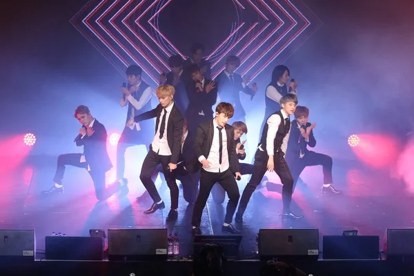 Membros Boy Group Sul Coreano Seventeen Apresentam Seu Concerto Taipei — Fotografia de Stock