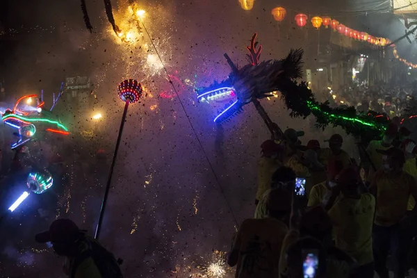 Kínai Szórakoztató Elvégzi Tűz Sárkány Tánc Hogy Megünnepeljük Mid Autumn — Stock Fotó