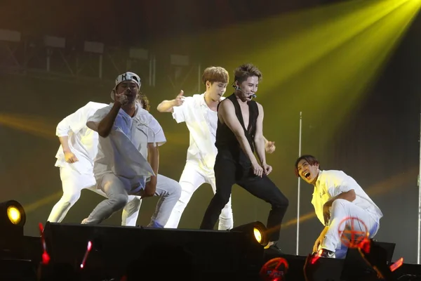 Kim Jun Sydkoreanska Pojke Gruppen Utför Frustrerad Sin Musik Konsert — Stockfoto