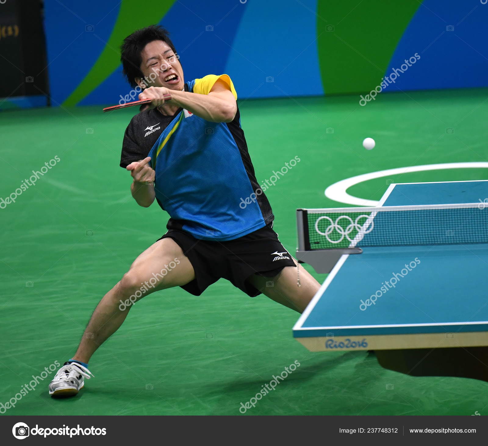 Jun Mizutani Japão Retorna Tiro Contra Xin China Durante