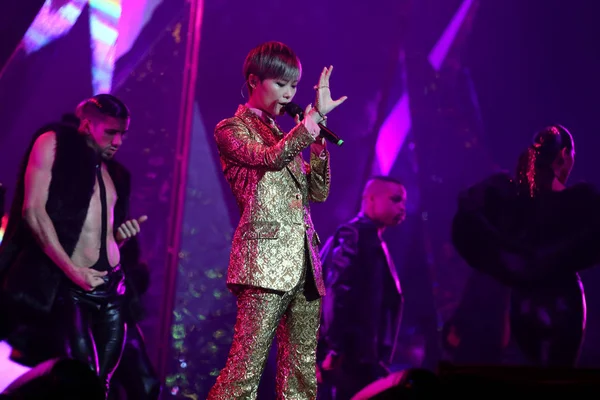 Čínská Zpěvačka Yuchun Také Nazýván Chris Lee Vystupuje Její Koncert — Stock fotografie