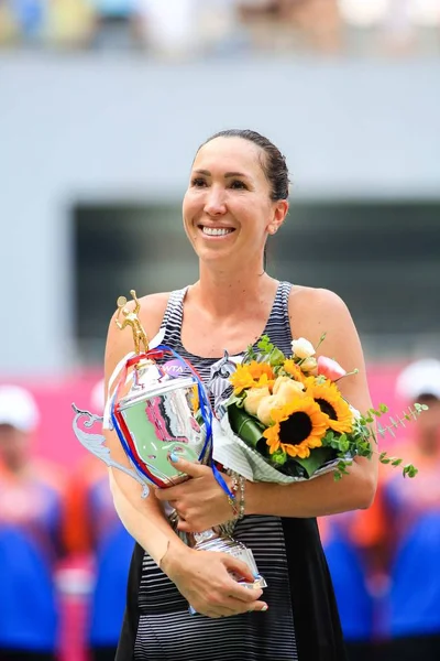 Jelena Jankovic Serbiens Poserar Med Sin Tvåa Trophy Efter Besegrade — Stockfoto