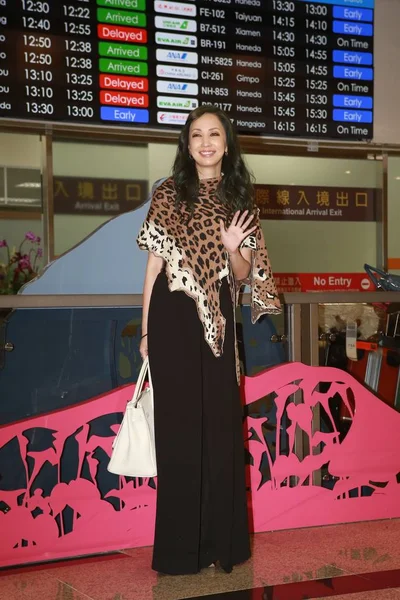 Japanska Sångerskan Och Skådespelerskan Mika Nakashima Anländer Till Taipei Songshan — Stockfoto