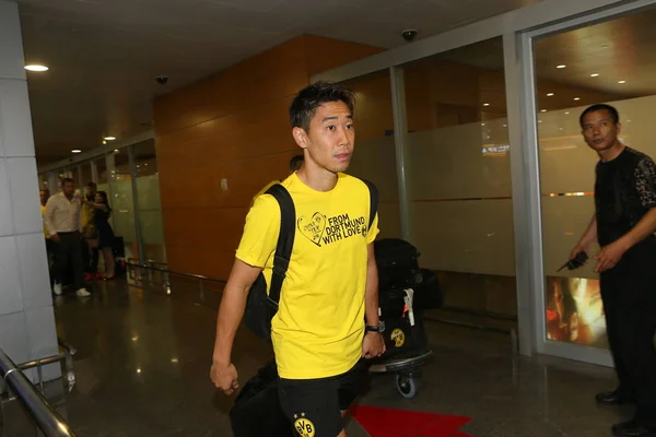 Shinji Kagawa Dari Borussia Dortmund Digambarkan Setelah Mendarat Bandar Udara — Stok Foto