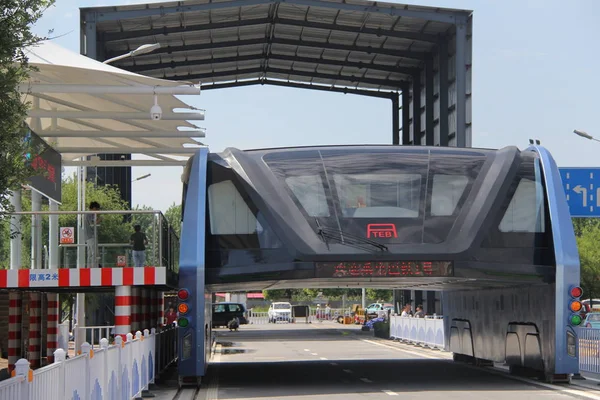 Transit Elevated Bus Teb Representa Carretera Fumin Ciudad Qinhuangdao Provincia —  Fotos de Stock