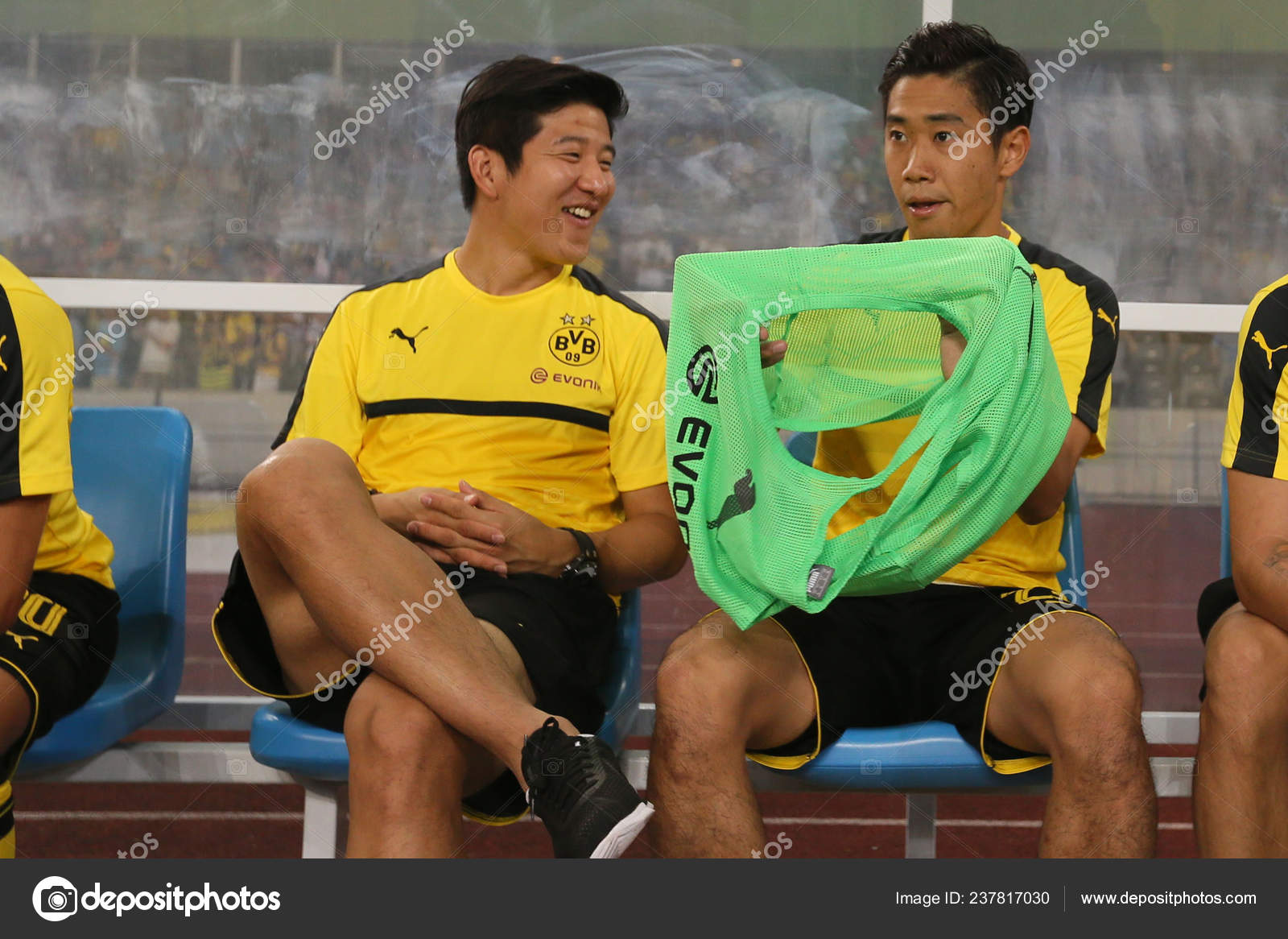 Shinji Kagawa Right Park Joo Borussia Dortmund Talk Shenzhen Match Stock Editorial Photo C Chinaimages