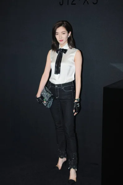 Attrice Cinese Jiang Shuying Posa Evento Lancio Orologi Chanel J12Xs — Foto Stock