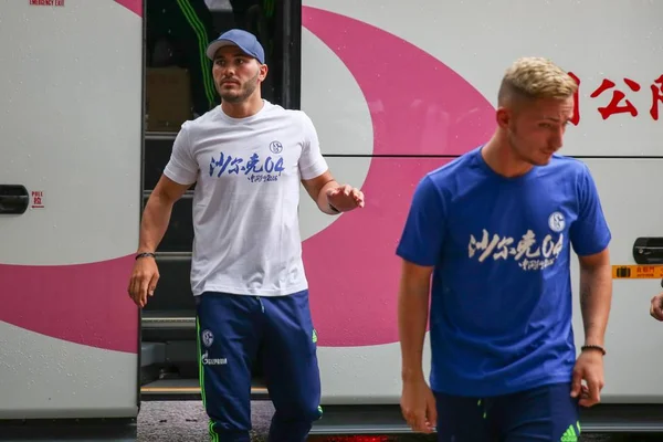 Membrii Schalke Din Germania Sosesc Pentru Întâlnire Fanii Înainte Provocarea — Fotografie, imagine de stoc