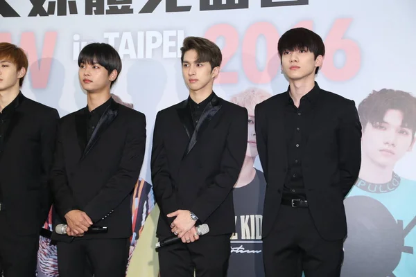 Mitglieder Der Südkoreanischen Boygroup Vixx Bei Einer Pressekonferenz Ihrem Konzert — Stockfoto