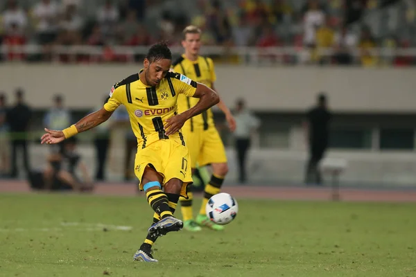 Pierre Emerick Aubameyang Borussia Dortmund Juega Tiro Penalización Para Marcar — Foto de Stock