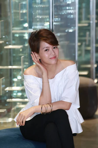 Hong Kong Piosenkarka Gigi Leung Stawia Konferencji Prasowej Promocji Jej — Zdjęcie stockowe