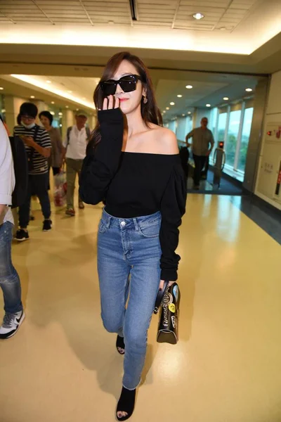 Sydkoreansk Sångerska Och Skådespelerska Jessica Jung Yeon Anländer Taiwan Taoyuan — Stockfoto