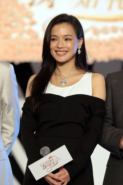 在中国上海举行的第19届上海国际电影节上 台湾女星舒琪在电影 我最好的朋友婚礼 的新闻发布会上摆姿势 — 图库照片