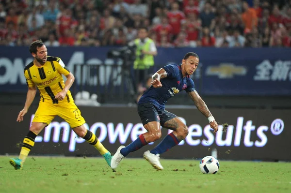 Gonzalo Castro Borussia Dortmund Izquierda Desafía Memphis Depay Del Manchester — Foto de Stock