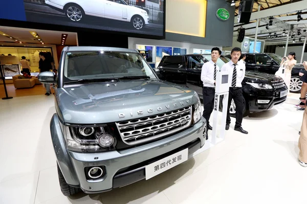 Land Rover Discovery Lewo Inne Land Rover Range Rover Suv — Zdjęcie stockowe