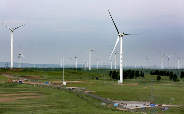Turbinas Eólicas Rodopiam Para Gerar Eletricidade Parque Eólico Condado Zhangbei — Fotografia de Stock