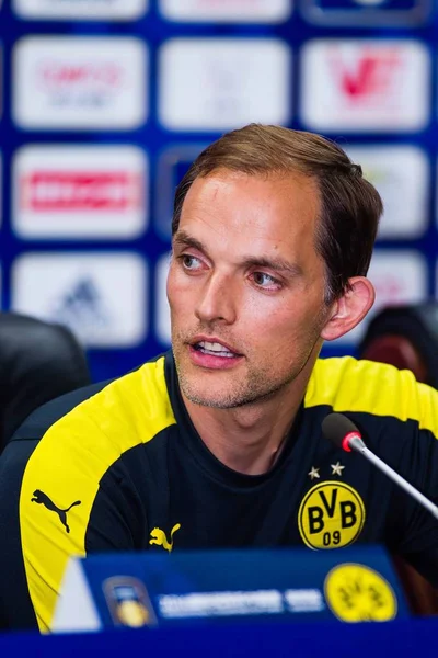 Επικεφαλής Προπονητής Thomas Tuchel Borussia Ντόρτμουντ Φοιτά Συνέντευξη Τύπου Για — Φωτογραφία Αρχείου