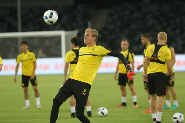 Goleiro Hendrik Bonmann Frente Companheiros Equipe Borussia Dortmund Participam Uma — Fotografia de Stock