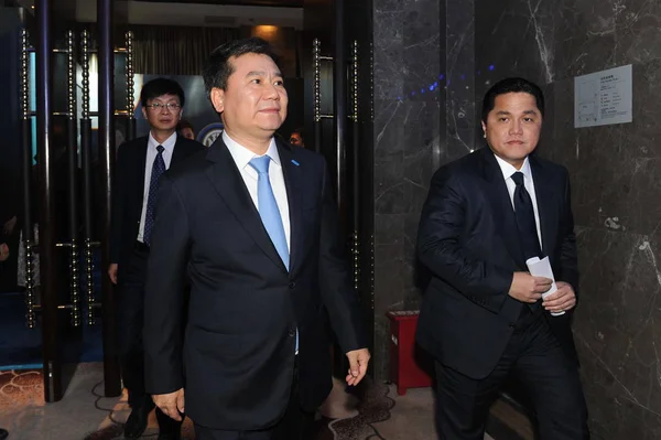Zhang Jindong Vänster Ordförande Kinesiska Detaljhandeln Jätte Suning Commerce Group — Stockfoto