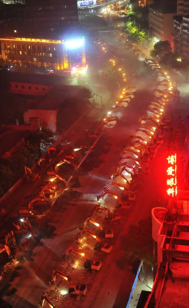 Vista Noturna Das Escavadoras Que Demoliram Viaduto Portão Yonghe Cidade — Fotografia de Stock