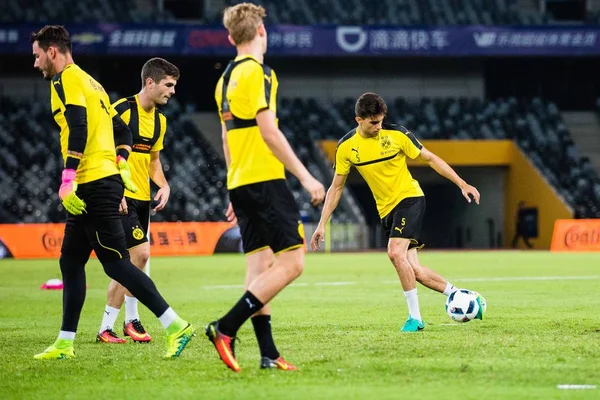 Les Footballeurs Borussia Dortmund Prennent Part Une Séance Entraînement Pour — Photo