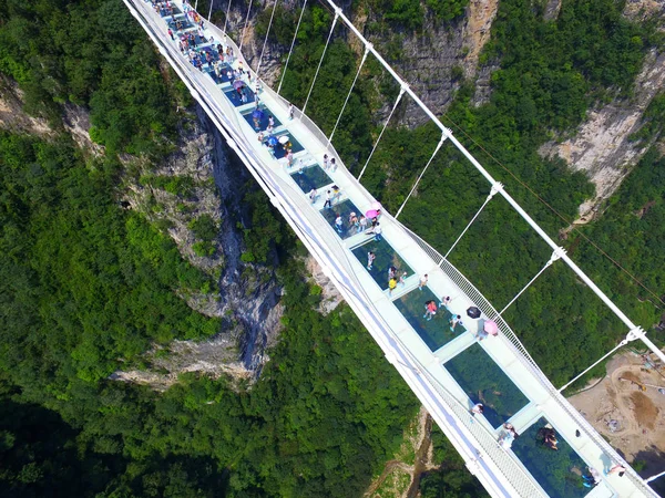Αεροφωτογραφία Του Κόσμος Του Μακρύτερου Και Υψηλότερη Γυάλινο Πυθμένα Γέφυρα — Φωτογραφία Αρχείου