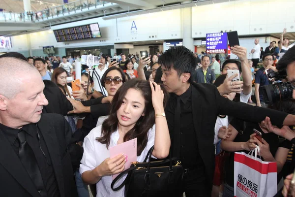 Południowokoreańska Aktorka Song Hye Kyo Centrum Spacery Wyjścia Wylądowaniu Lotnisku — Zdjęcie stockowe