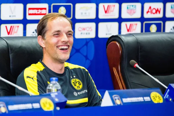 Head Coach Thomas Tuchel Borussia Dortmund Laughs Press Conference Shenzhen — Stock Photo, Image