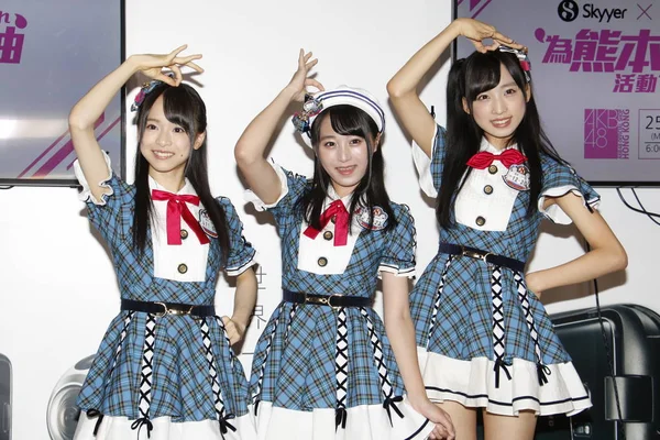 左から 倉野尾成美 坂口渚 小栗有以 日本のアイドルグループ