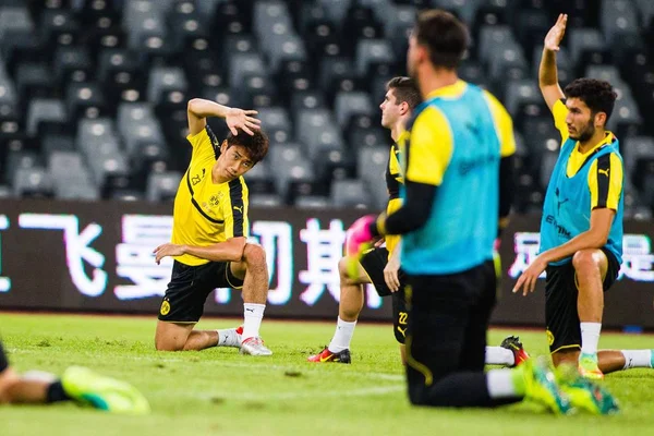 Shinji Kagawa Lewej Jego Koledzy Drużyny Borussii Dortmund Wziąć Udział — Zdjęcie stockowe