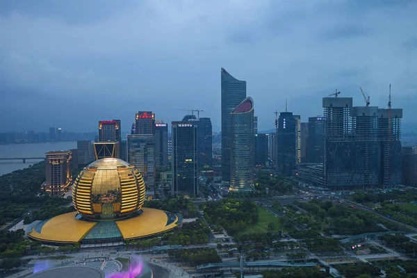 항저우 동쪽으로 중국의 2016 새로운 도시에서의 — 스톡 사진