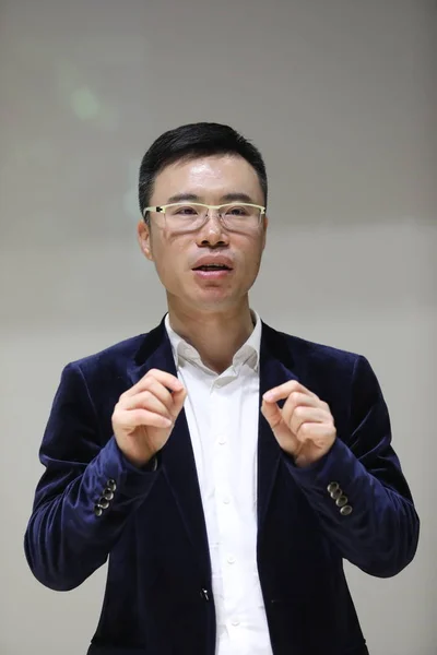 Wang Xin Fundador Ceo Startup Inteligencia Artificial Ringle Shenzhen Habla —  Fotos de Stock