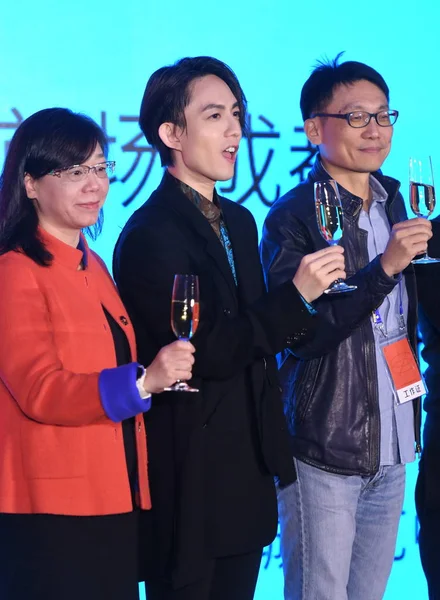 Penyanyi Taiwan Yoga Lin Menghadiri Konferensi Pers Untuk Konsernya Beijing — Stok Foto