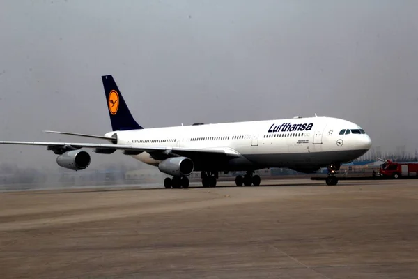A340 300写真素材 ロイヤリティフリーa340 300画像 Depositphotos A340 300写真素材 ロイヤリティフリーa340 300画像 Depositphotos