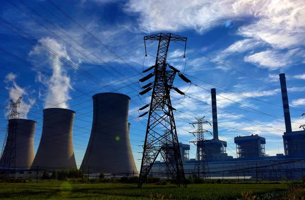 Gőz Mentesül Hűtőtornyok Egy Széntüzelésű Erőmű Huaian Város Kelet Kínai — Stock Fotó