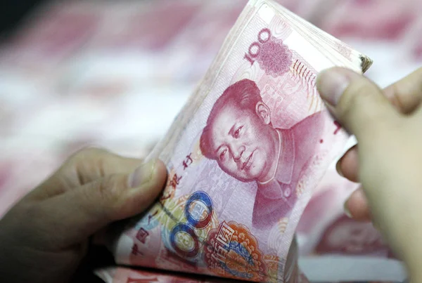 Funcionário Chinês Conta Notas Rmb Renminbi Yuan Banco Cidade Huaibei — Fotografia de Stock