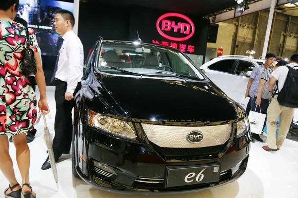 Carro Elétrico Byd Exibido Durante Shanghai International Green Auto Show — Fotografia de Stock